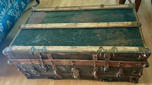 Vintage Steamer Trunk With Metal Hardware