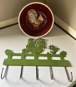 Heartfelt Kitchen Creations Rooster Bowl & Youngs Hook Rack Mixed Lot
