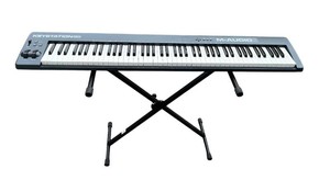 M-Audio Keystation 88 Keyboard Controller & On-Stage Stand (Model KS7190 Single X) in Good Working Condition