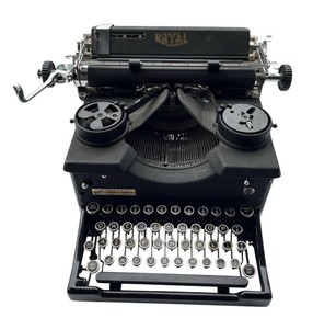 1941 Royal Companion Typewriter (S-1627984)