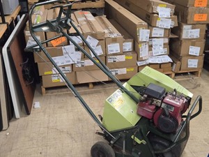 Ryan  Cushman Lawnaire IV Gasoline Lawn Aerator