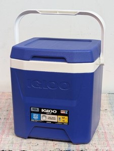 Igloo 18 Cans12qt Hard-Sided Coolers - Majestic Blue Polyethylene, Odor & Stain Resistant
