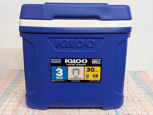 Igloo Latitude 30qt Roller Cooler Hard-Sided with Wheels, 41-Can Capacity
