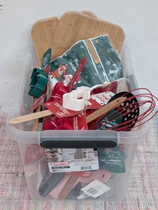 Assortment of UtensilsHoliday Utensils, Cutting Boards & Baggies
