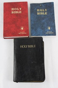 The Gideons Holy Bibles (3)