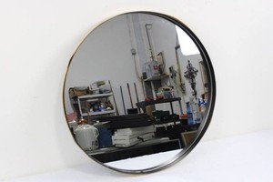 Round Wall Mirror With Wooden Trim 20