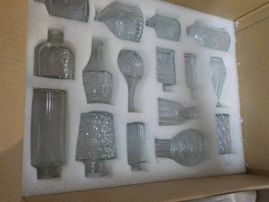 16 pc Sawoake Mini Crystal Vases...