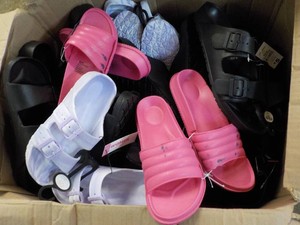 12 pair of Summer Shoes - variety o...