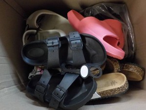 12 pair of Summer Shoes - variety o...