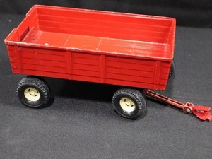 Ertl Wagon Trailer 8 Inch Red Toy Farm Trailer
