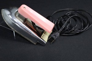 Vintage Nassau Electric Clothes Iron