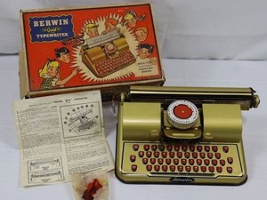 Vintage Berwin Gold Toy Typewriter With Original Box & Directions