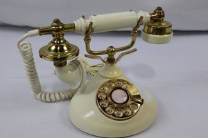 Vintage Radio Shack French Style White Rotary Phone 43-326