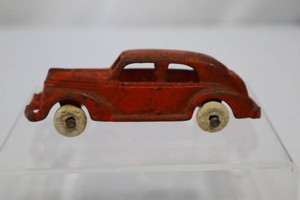 Vintage 1930s Lincoln Zephyr Sedan Cast Iron Model 227Z