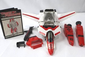 Vintage Transformers Jetfire Figure With Instructions & Accessories