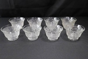 Indiana Glass Pineapple and Floral Bowls (Lot of 8) 3 34 in