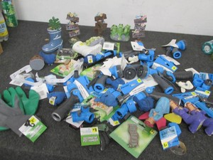 Garden sprayers and decor...
