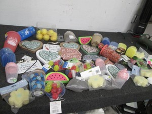 Large lot of home items...