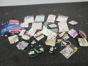 Jewelery and hair lot...