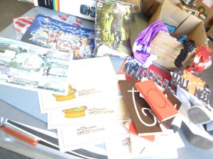 Costumes, collector placemats and m...