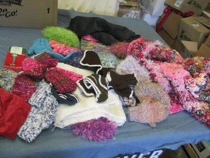 Large lot of knitted winter wear...