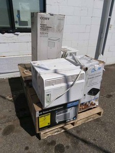Customer Returns Pallet of 7 Air Conditioners