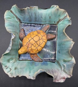 Artisan Dimensional Figural Sculpture Turtle Bowl