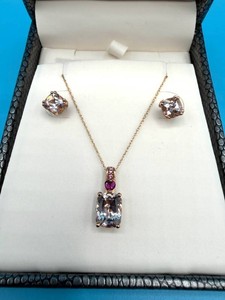 10K Morganite Pendant Necklace & Stud Earrings Set