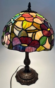 Tiffany Style Table Lamp - 20 in Tall