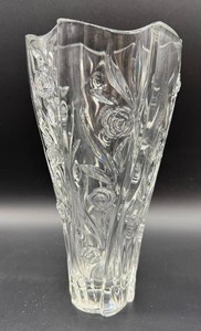 Clear Glass Crystal Vase With Rose Pattern