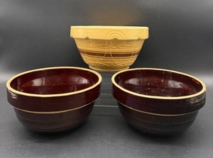 Vintage Pottery Mixing Bowls Set of 3
