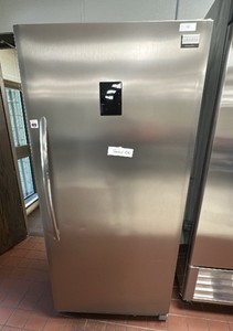 Norlake AdvantEDGE NLR49-S Stainless Steel 2-Door Commercial Reach-In Refrigerator (L-Kitchen)