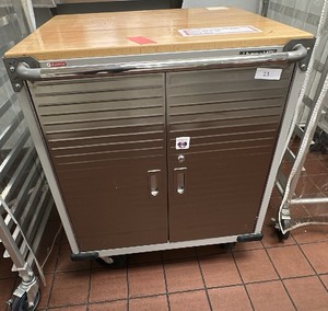 UltraHD Seville Classics, rolling cabinet (L-Kitchen)