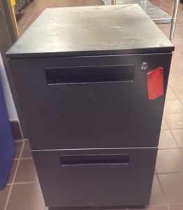 Filing cabinet on wheels (L-Kitchen)