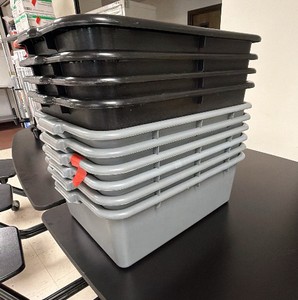 10-dishwasher tubs (4 black 6 gray)