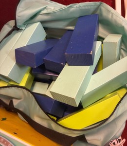 Building blocks and bubble machine (Gym)