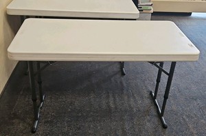 4 ft banquet table