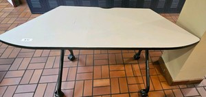 school desk on wheels