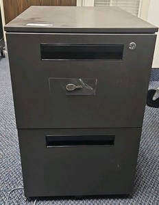 filing cabinet on Wheels with key