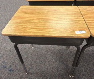 Lift Top Student Desk