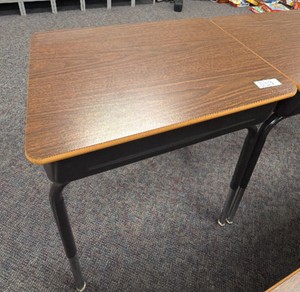 Lift Top Student Desk