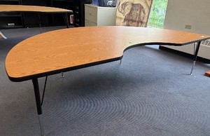 desk 39 12 inches wide 95 inches at its longest .22 inches tall