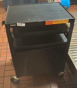 Rolling media cart
