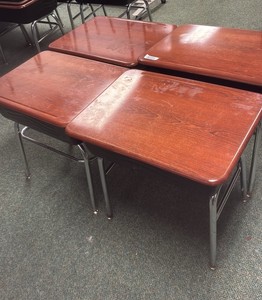 desks (4)