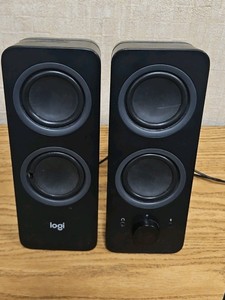9 inch Logi speakers