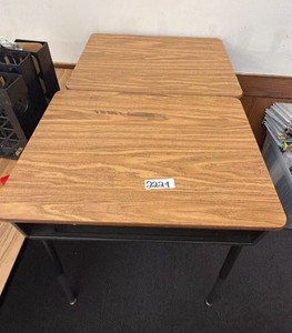 desks