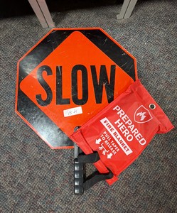 Fire BlanketSlow sign