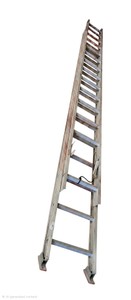 Industrial extension ladder 28 ft
