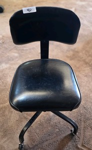 Office chair with adjustable backing