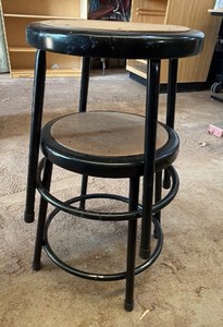 2 black barstools